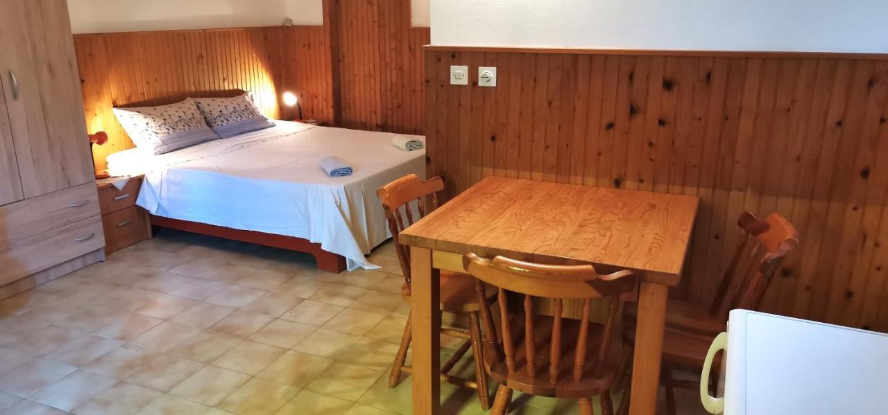 Apartments And Room Pergola Rovinj Luaran gambar