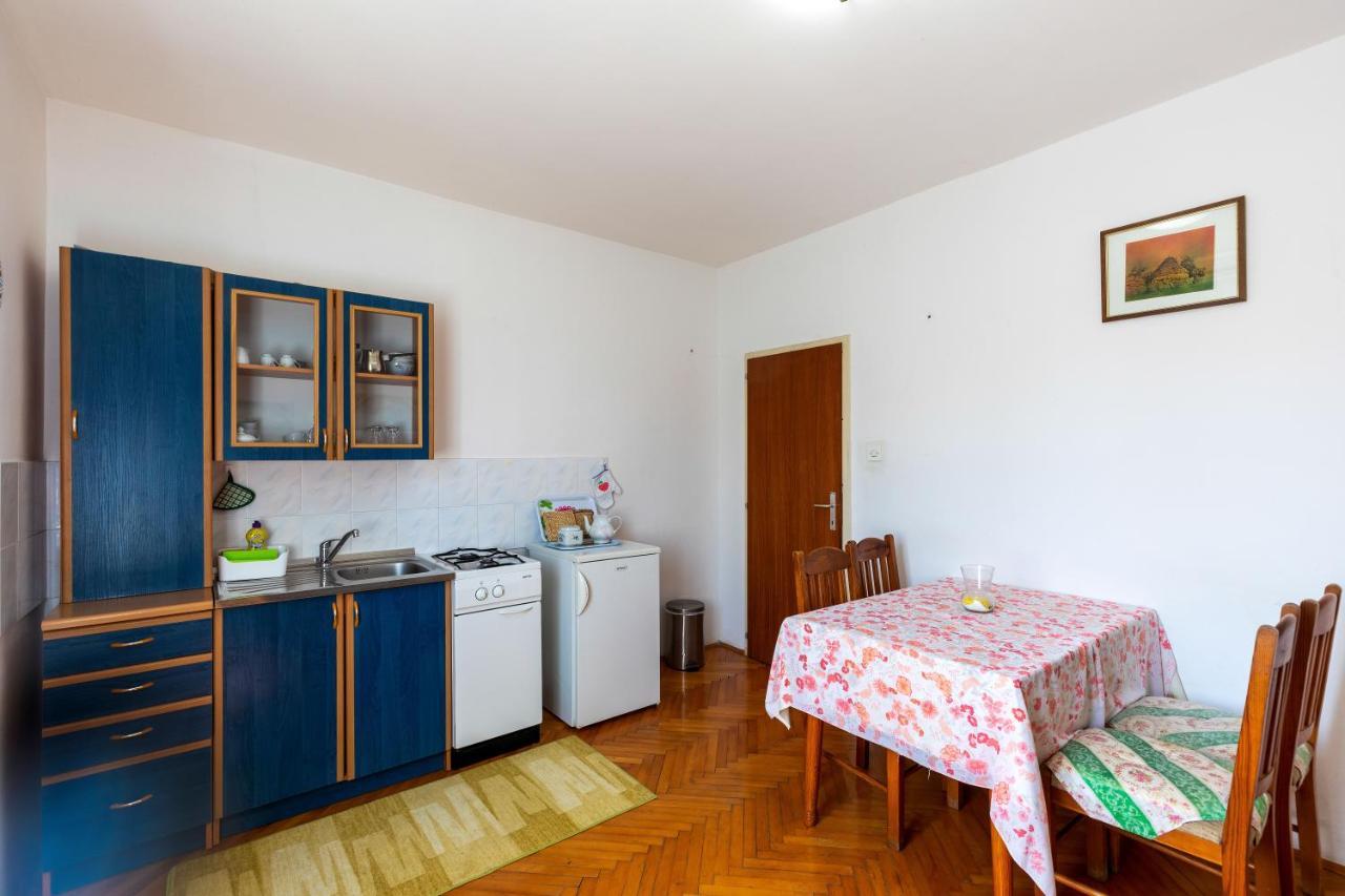 Apartments And Room Pergola Rovinj Luaran gambar