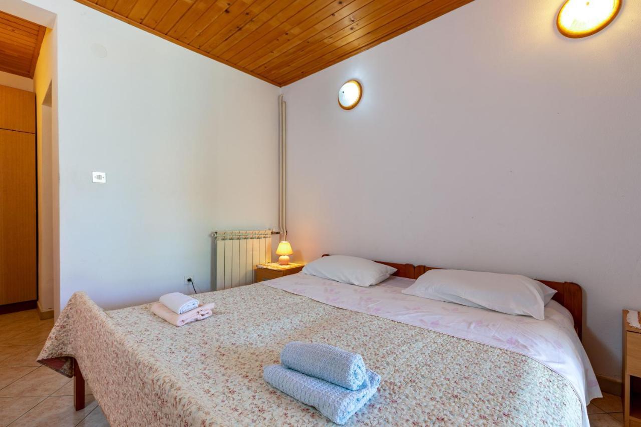 Apartments And Room Pergola Rovinj Luaran gambar