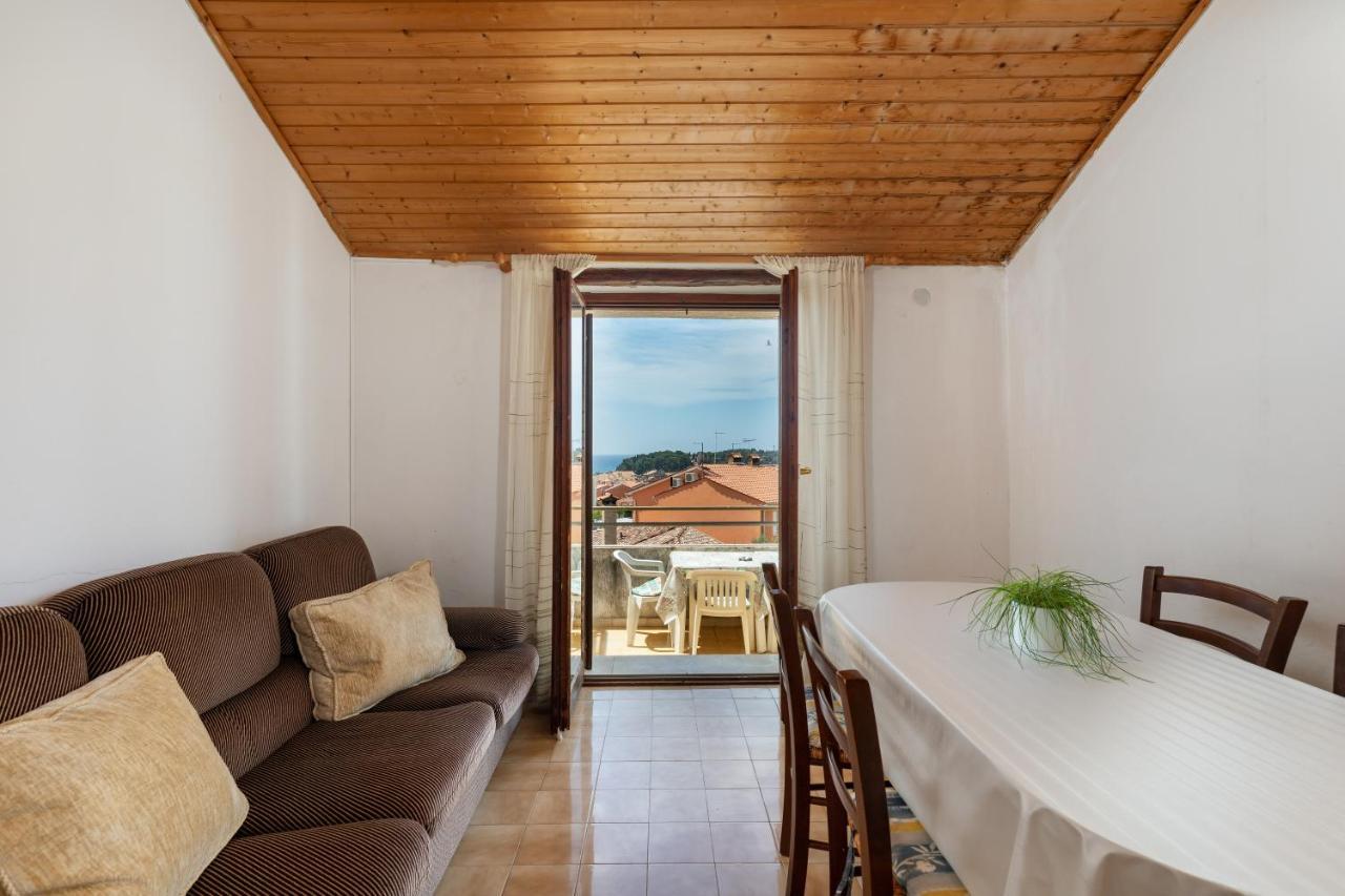 Apartments And Room Pergola Rovinj Luaran gambar