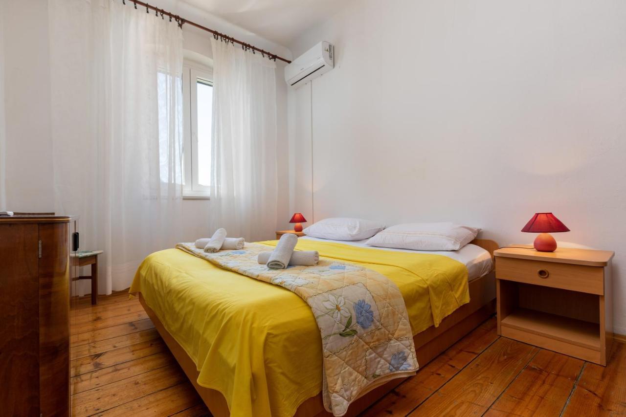 Apartments And Room Pergola Rovinj Luaran gambar