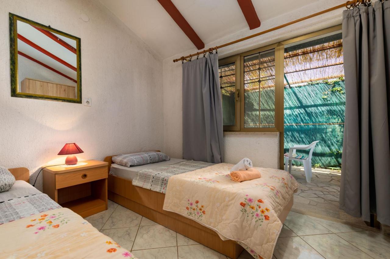 Apartments And Room Pergola Rovinj Luaran gambar
